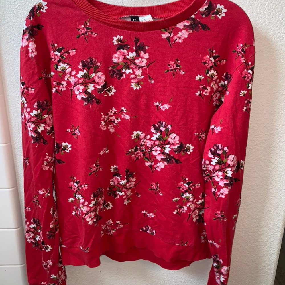 red floral sweater h&m